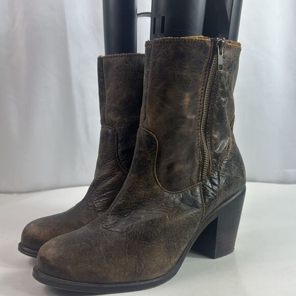 Corral Brown Ankle Boots - Picture 8 of 15